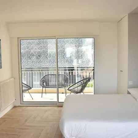 Les Fleurs 3 Ch 3 S De Bain Apartamento *