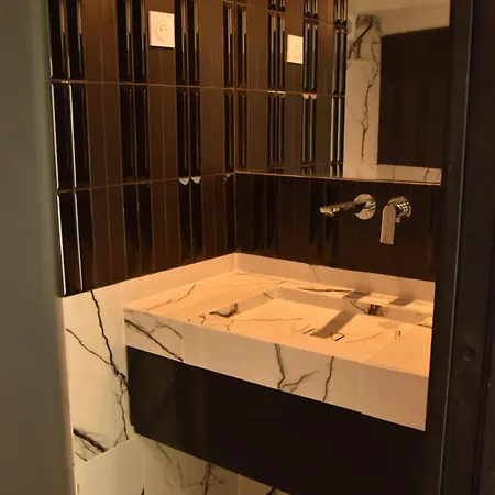 Les Fleurs 3 Ch 3 S De Bain Antibes